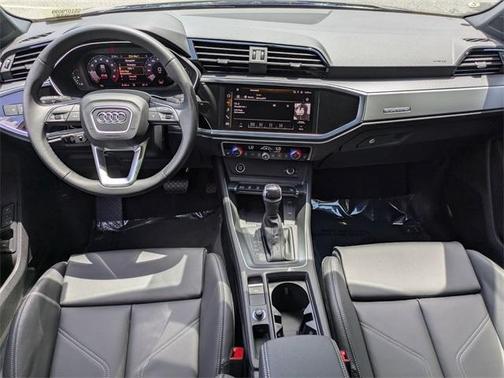 2025 Audi Q3 45 S line Premium