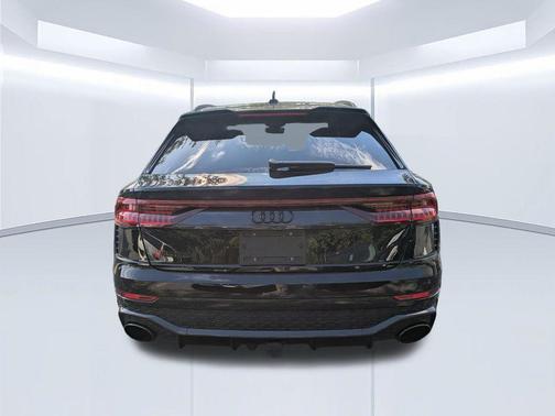 Mythos Black Metallic 2023 Audi RS Q8 4.0T quattro