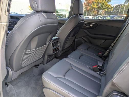 2026 Audi Q7 55 Premium Plus