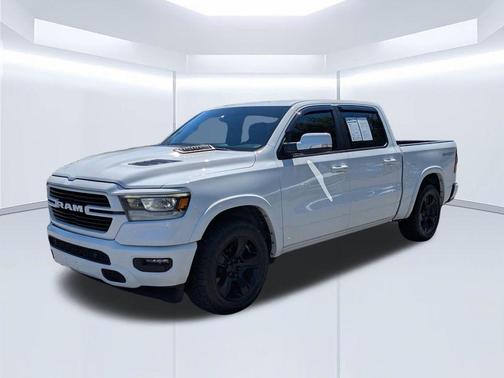 Bright White Clearcoat 2021 RAM 1500 Laramie