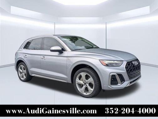 Florett Silver Metallic 2023 Audi Q5 45 S line quattro Premium