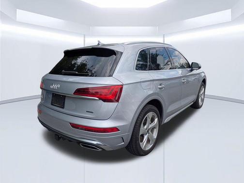 Florett Silver Metallic 2023 Audi Q5 45 S line quattro Premium
