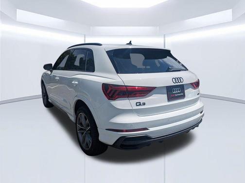 Arkona White 2025 Audi Q3 45 S line Premium