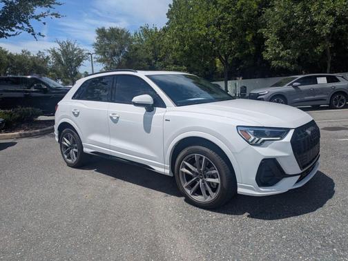 Arkona White 2025 Audi Q3 45 S line Premium