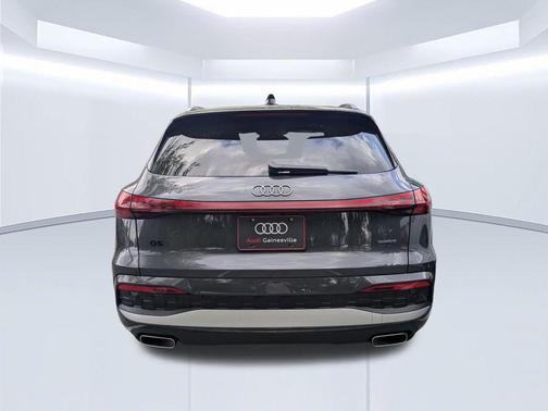 Tambora Flame 2026 Audi Q5 PLUS