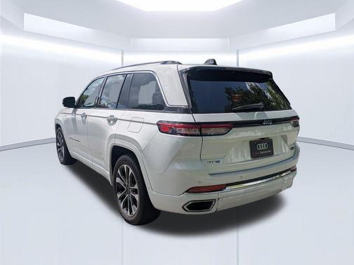 Bright White Clearcoat 2023 Jeep Grand Cherokee 4xe Overland