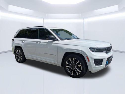 Bright White Clearcoat 2023 Jeep Grand Cherokee 4xe Overland