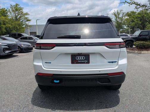 Bright White Clearcoat 2022 Jeep Grand Cherokee 4xe Trailhawk