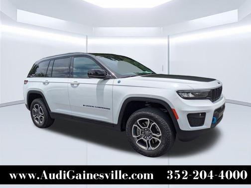 Bright White Clearcoat 2022 Jeep Grand Cherokee 4xe Trailhawk