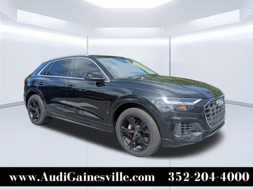 Mythos Black Metallic 2022 Audi Q8 55 Premium