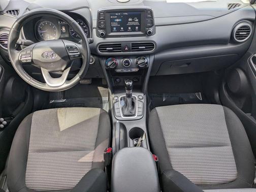 2021 Hyundai KONA SEL