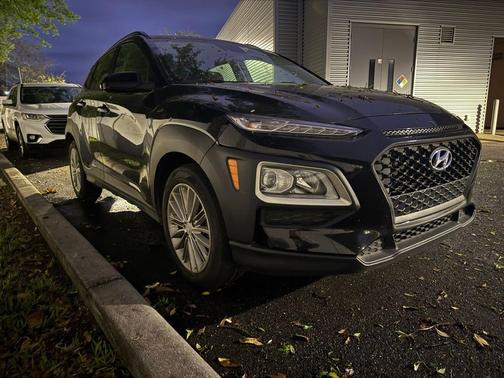 2021 Hyundai KONA SEL