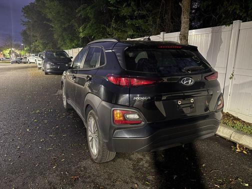 2021 Hyundai KONA SEL