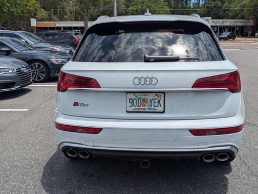 Glacier White Metallic 2025 Audi SQ5 3.0T Premium Plus