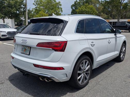 Glacier White Metallic 2025 Audi SQ5 3.0T Premium Plus