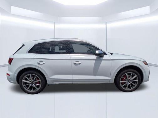 Glacier White Metallic 2025 Audi SQ5 3.0T Premium Plus