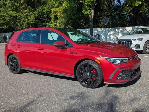 Kings Red 2022 Volkswagen Golf GTI 2.0T SE