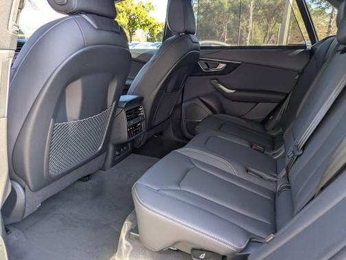 2026 Audi Q8 55 Premium