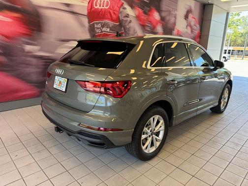Chronos Gray Metallic 2025 Audi Q3 45 S line Premium