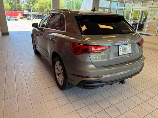 Chronos Gray Metallic 2025 Audi Q3 45 S line Premium