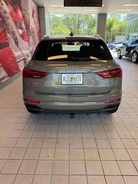 Chronos Gray Metallic 2025 Audi Q3 45 S line Premium
