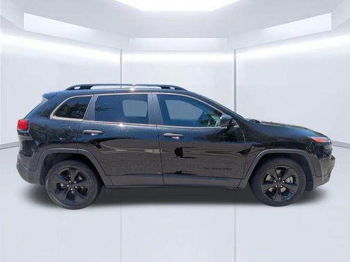 Diamond Black 2017 Jeep Cherokee Sport
