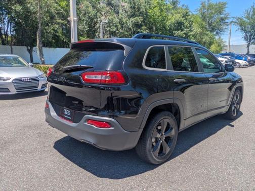 Diamond Black 2017 Jeep Cherokee Sport