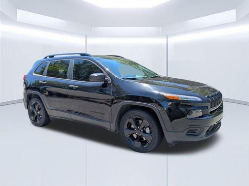 Diamond Black 2017 Jeep Cherokee Sport