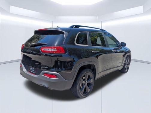 Diamond Black 2017 Jeep Cherokee Sport