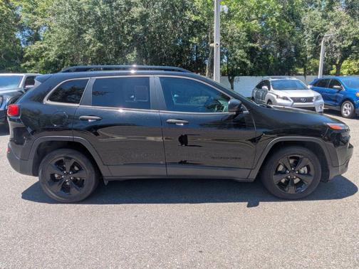 Diamond Black 2017 Jeep Cherokee Sport