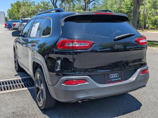 Diamond Black 2017 Jeep Cherokee Sport