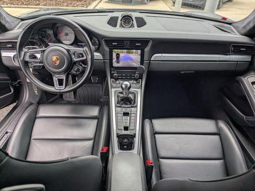 2017 Porsche 911 Carrera S