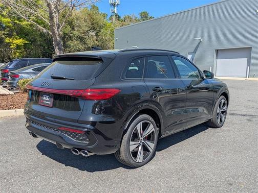 2025 Audi SQ5 3.0T quattro Premium