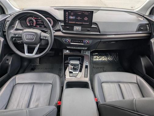 2022 Audi Q5 45 S line quattro Premium