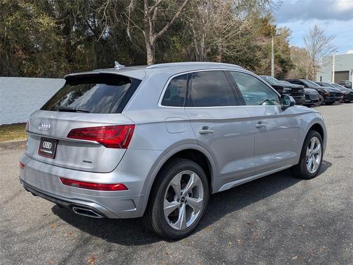 2022 Audi Q5 45 S line quattro Premium