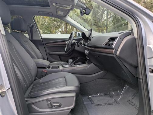 2022 Audi Q5 45 S line quattro Premium