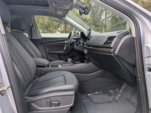 2022 Audi Q5 45 S line quattro Premium