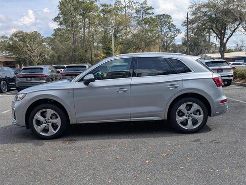 2022 Audi Q5 45 S line quattro Premium