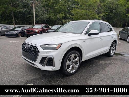 Ibis White 2022 Audi Q5 45 S line Prestige