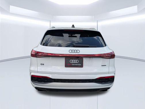 White 2026 Audi Q5 PLUS