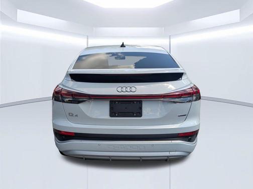 Glacier White Metallic 2024 Audi Q4 e-tron 50 Premium Plus