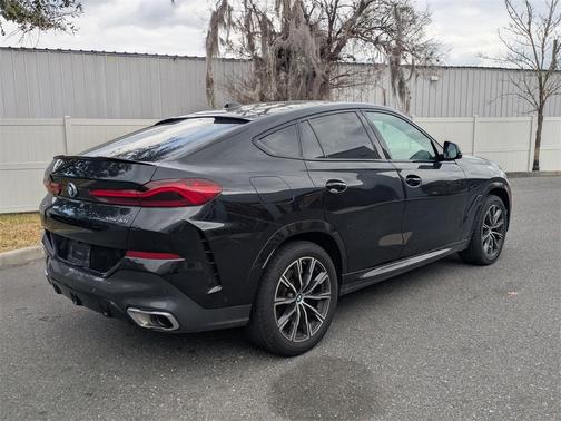 2025 BMW X6 xDrive40i