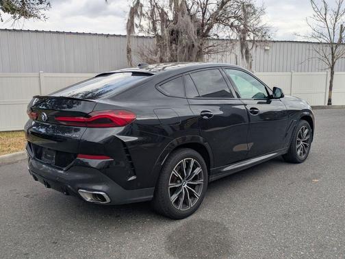 2025 BMW X6 xDrive40i