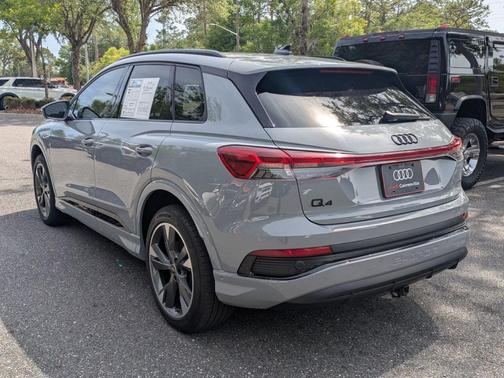 Pebble Gray 2024 Audi Q4 e-tron 50 Premium Plus