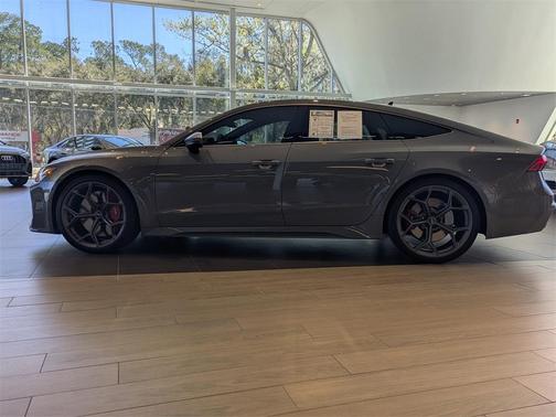 2025 Audi RS 7 4.0T quattro Performance