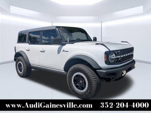 Oxford White 2024 Ford Bronco Badlands