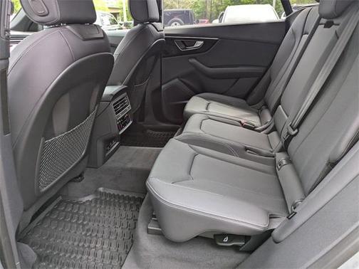 2024 Audi Q8 55 Premium