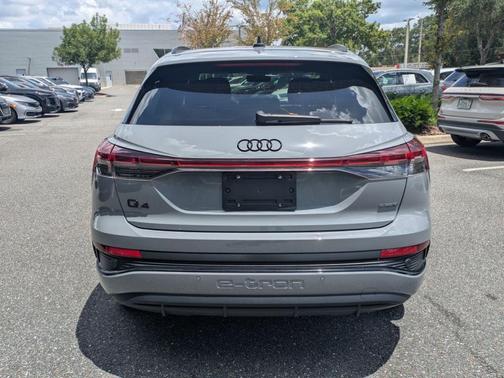 Pebble Gray 2024 Audi Q4 e-tron 55 quattro Premium