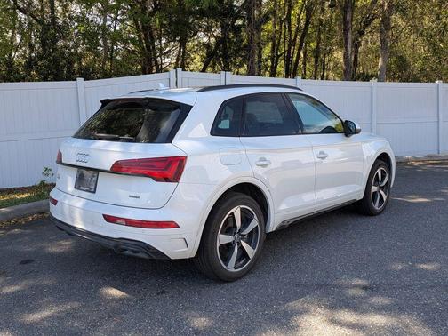 2022 Audi Q5 45 S line quattro Premium