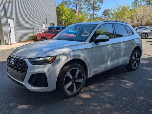 2022 Audi Q5 45 S line quattro Premium